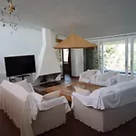 Isla Privada en Cadaqués de ensueño con 11 habitaciones dobles con baño privado y piscina