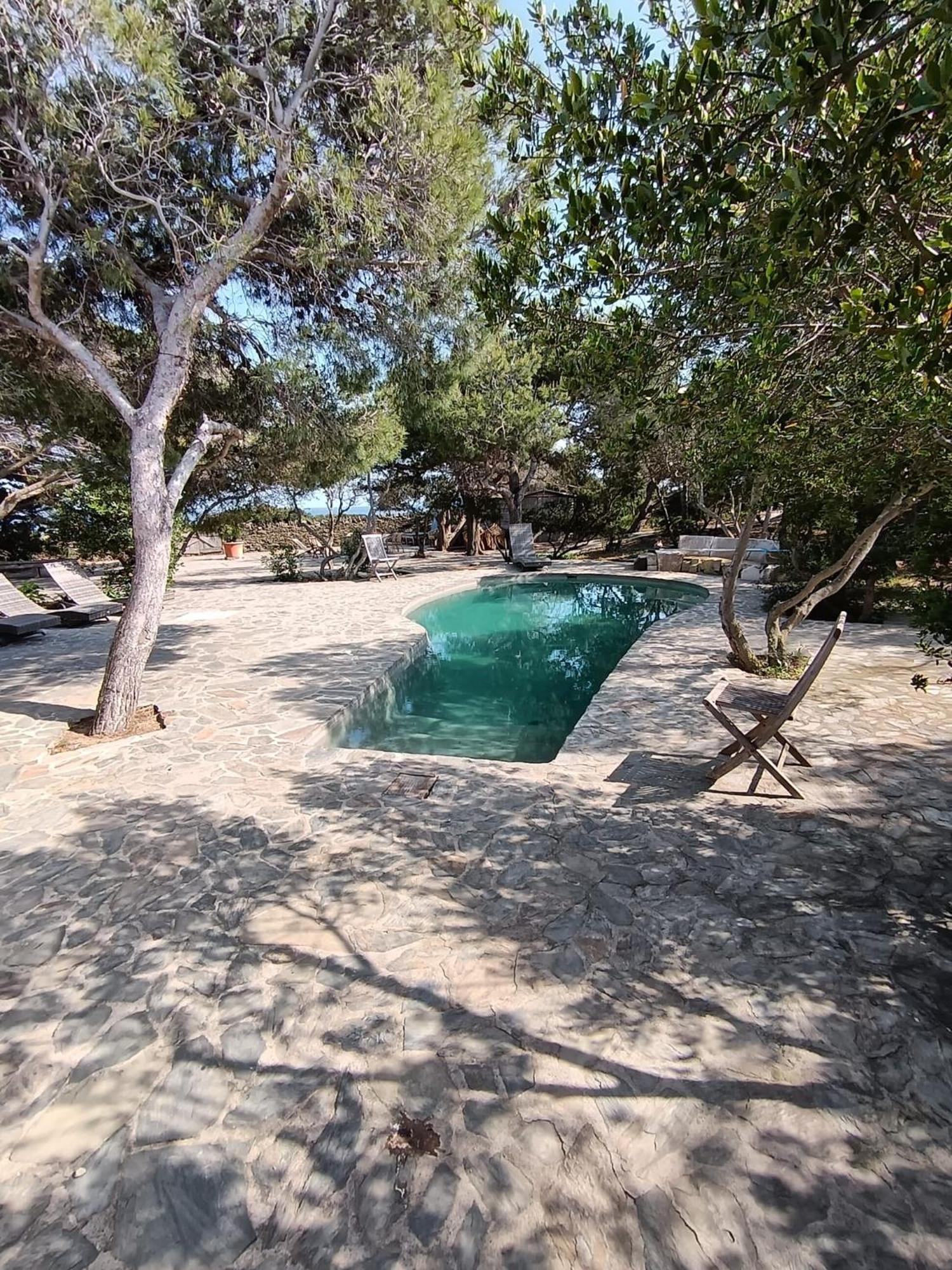 Isla Privada En De Ensueño Con 11 Dobles Con Baño Privado Y Piscina Villa *