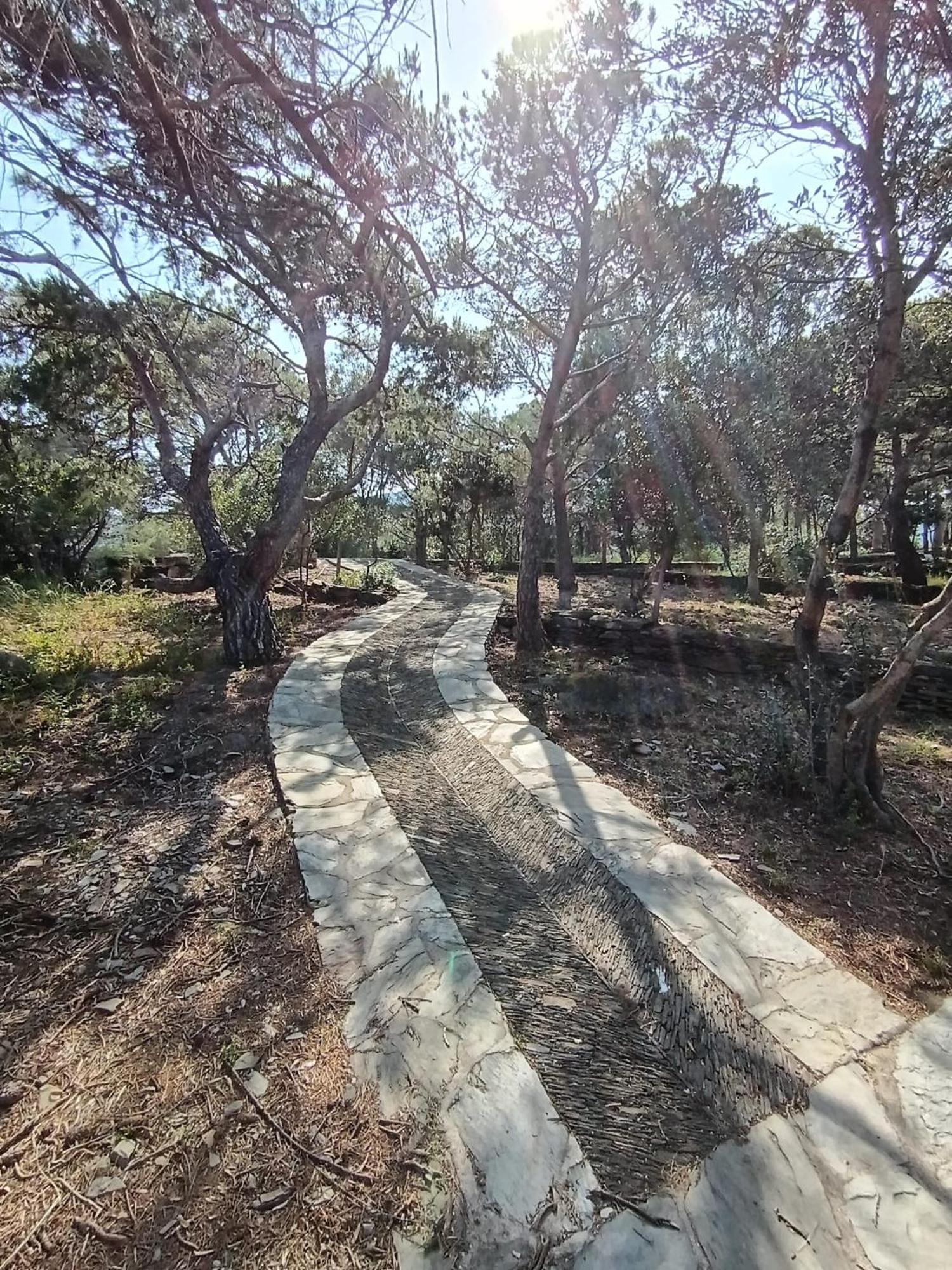 Isla Privada En De Ensueño Con 11 Dobles Con Baño Privado Y Piscina * Cadaqués